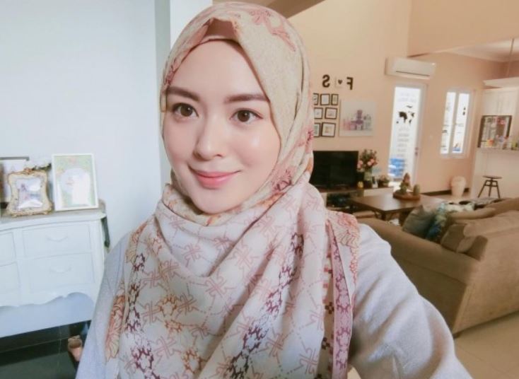 tutorial hijab kulit kuning langsat