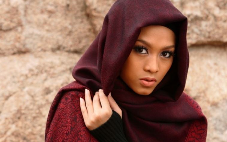 Tutorial hijab kulit sawo matang